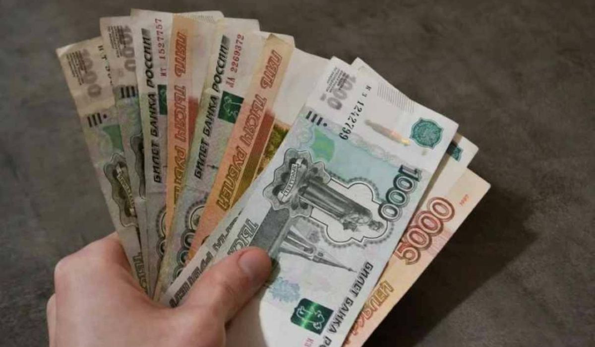 В Новосибирской области досрочно выплатят пенсии и пособия за апрель