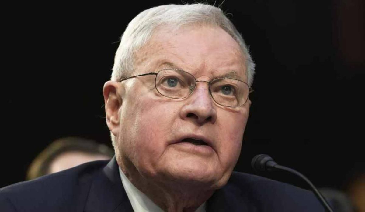 В Киеве заявили, что готовы отвести войска на 15 км