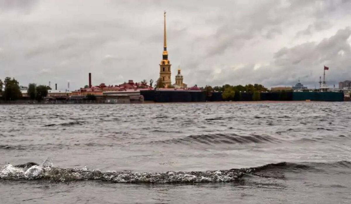 На Неве успешно испытали беспилотное электросудно