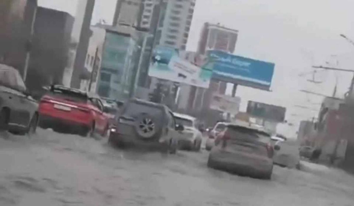 Троллейбусы в Новосибирске изменили маршрут из-за подтопления Ипподромской