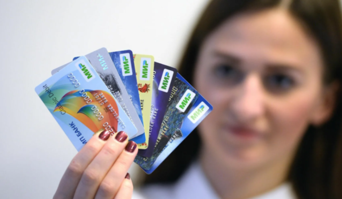 Банковские счета для подростков теперь только с разрешения родителей