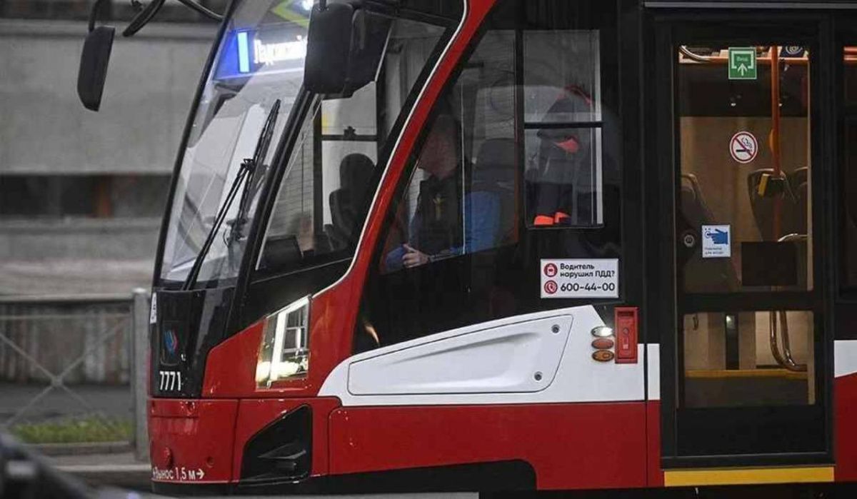 Трамвайные пути в Выборгском районе Петербурга приведены в порядок