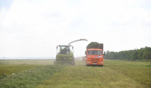 Для аграриев Новосибирской области закуплены сотни единиц спецтехники 