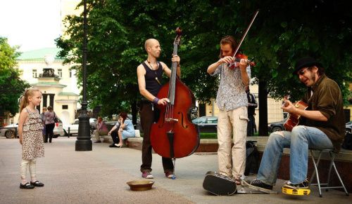 В 19 парках Москвы пройдут бесплатные концерты живой музыки