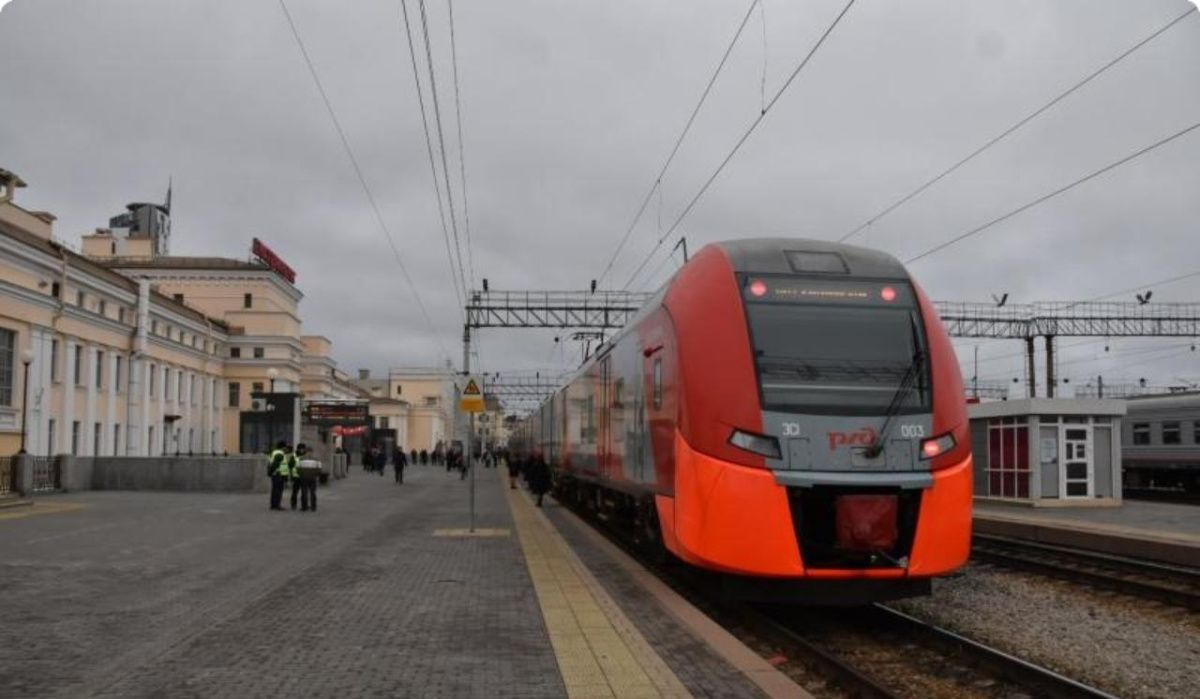 Теперь жители Екатеринбурга смогут ездить в Красноуфимск на “Ласточке” 