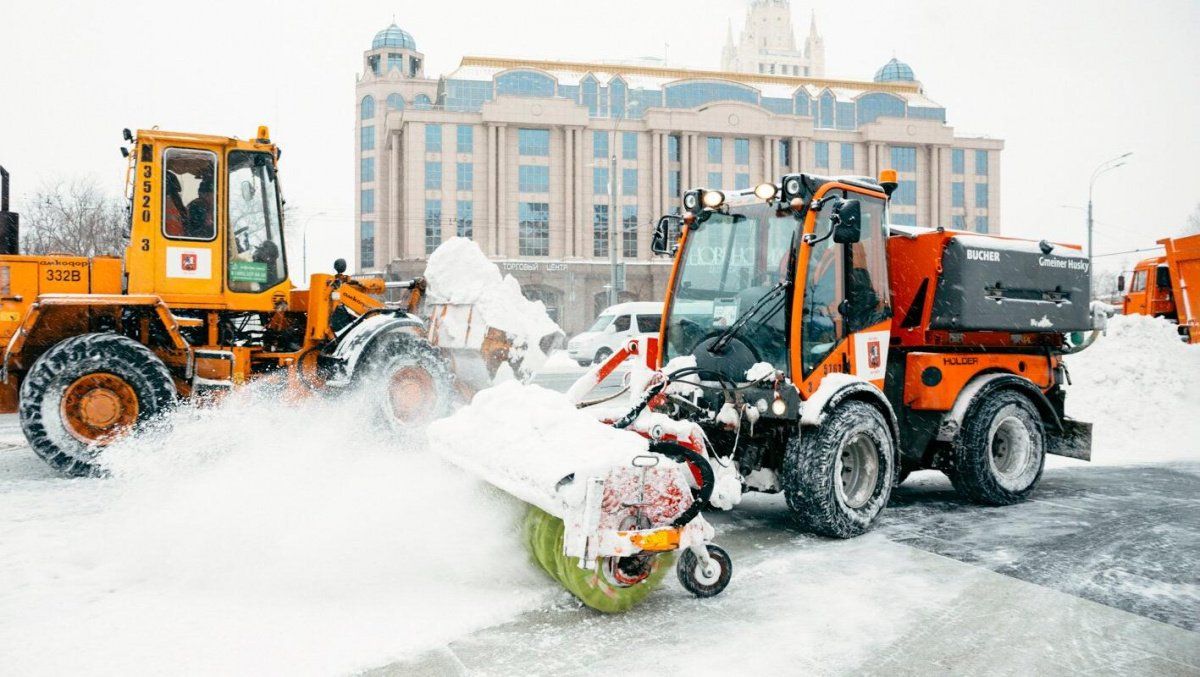 Свыше 1 млн кубометров снега вывезенного с дорог Новосибирска