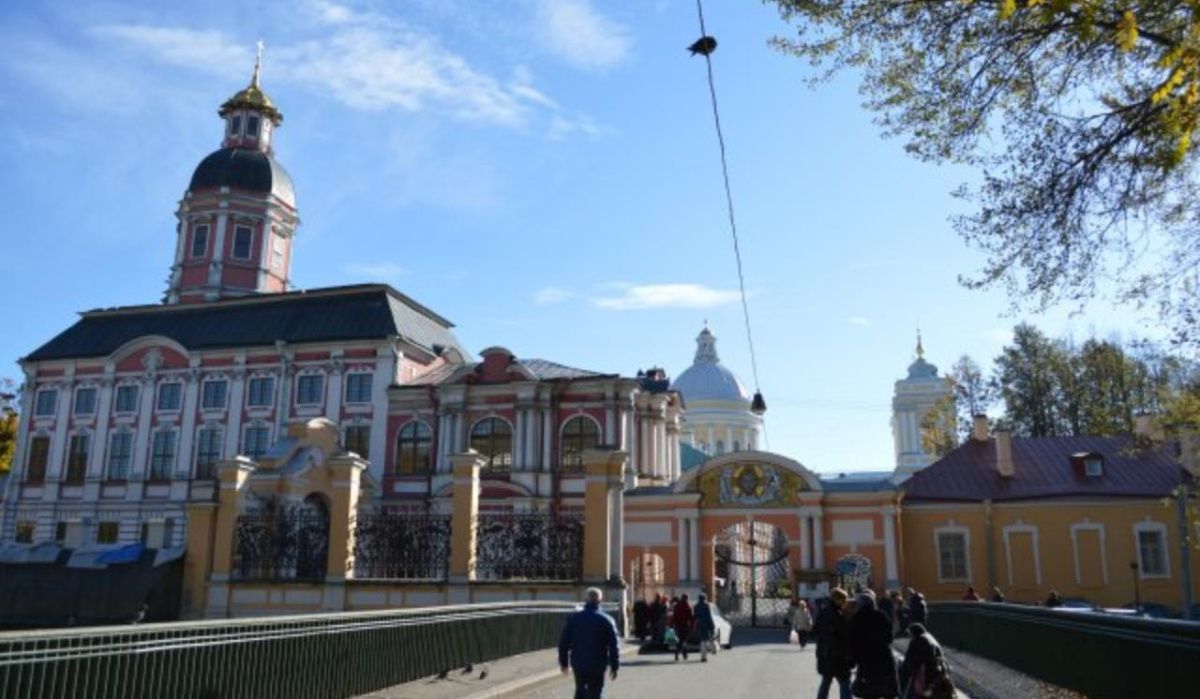 В Петербурге РПЦ попросила передать ей Благовещенскую усыпальницу в Александро-Невской лавре