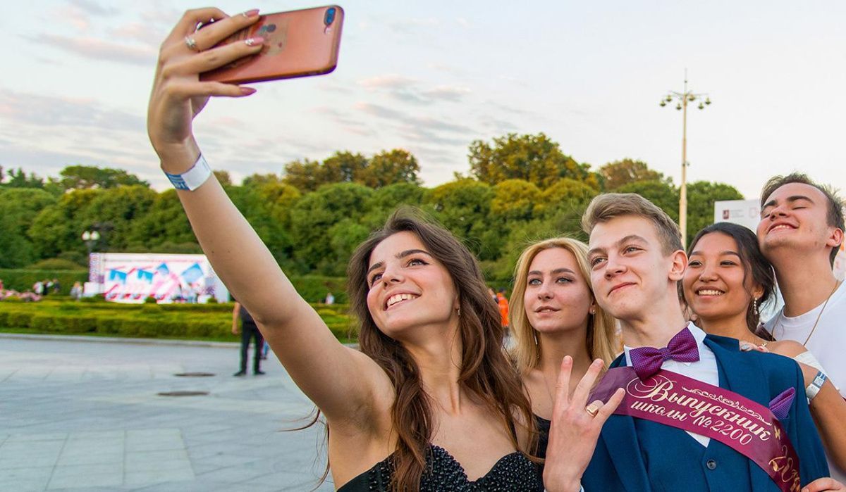 В Санкт-Петербурге запретят продажу алкоголя в день проведения праздника &quot;Алые паруса&quot;