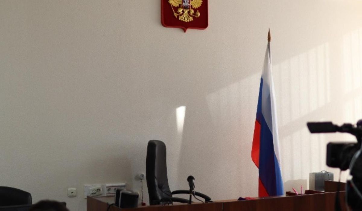 В Новосибирске экс-директора Центра зимних видов спорта за растрату осудили условно