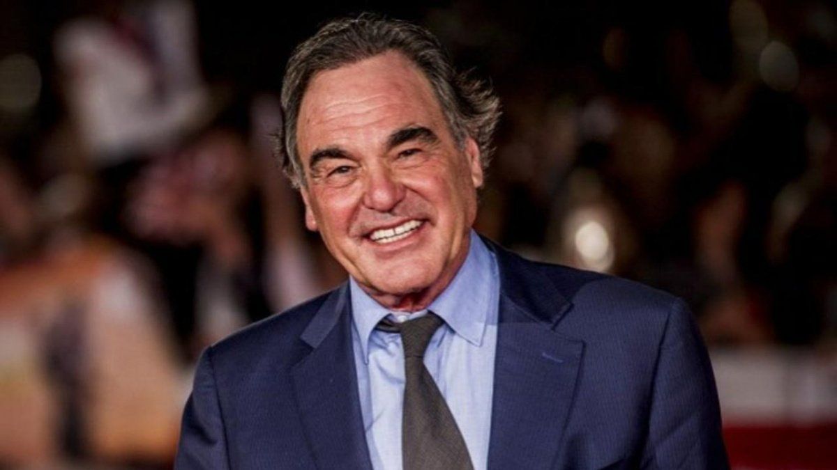 Жителей Свердловской области возмутил приезд Оливера Стоуна на Белоярскую АЭС