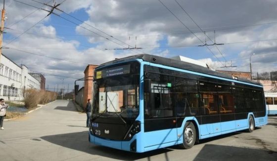 Более 100 новых троллейбусов и трамваев доставили в Новосибирск