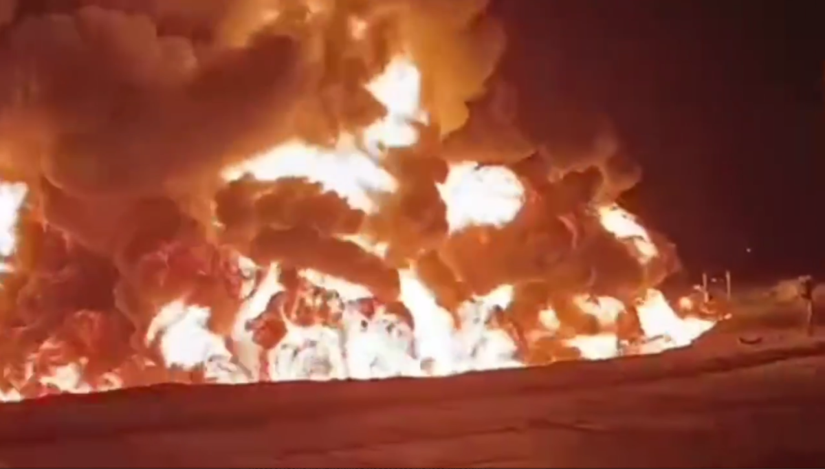 ВС РФ разгромили крупнейшую нефтебазу на юге Украины