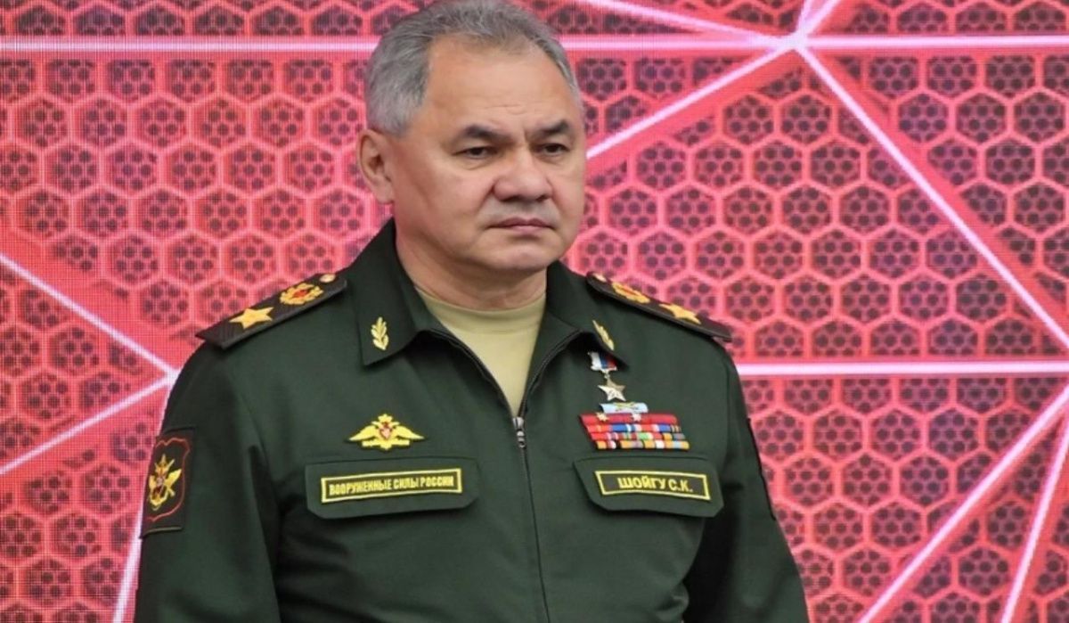 Министр обороны РФ Сергей Шойгу прилетел в Новосибирск