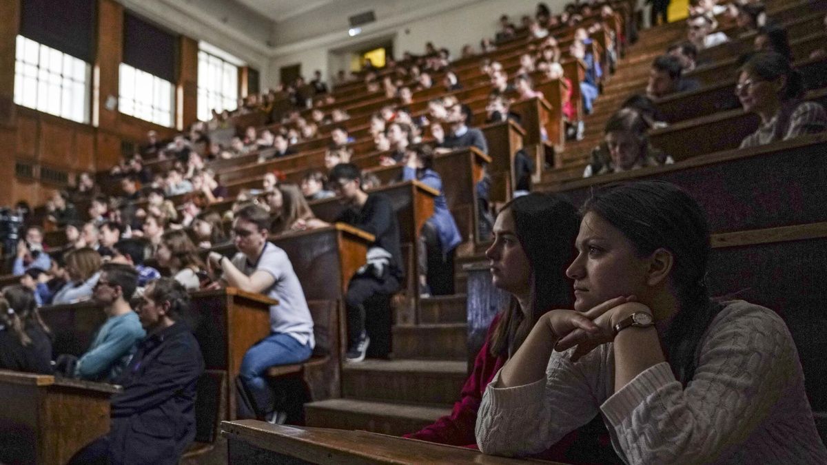 В российских вузах почти заполнена квота для бесплатного обучения иностранцев