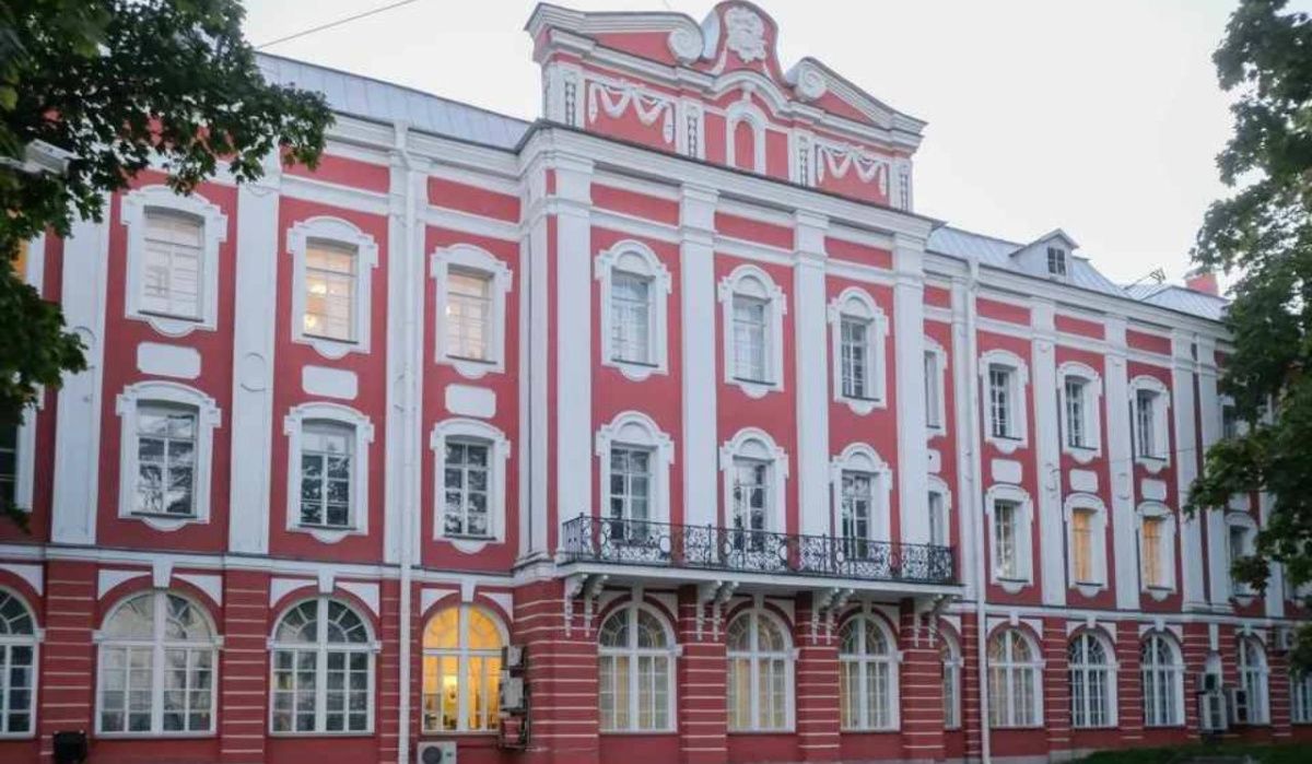 В вузах Петербурга цены на обучение увеличились в среднем на 8 процентов