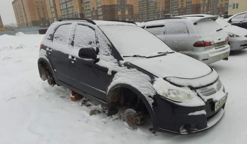 Новосибирский депутат остался без колёс
