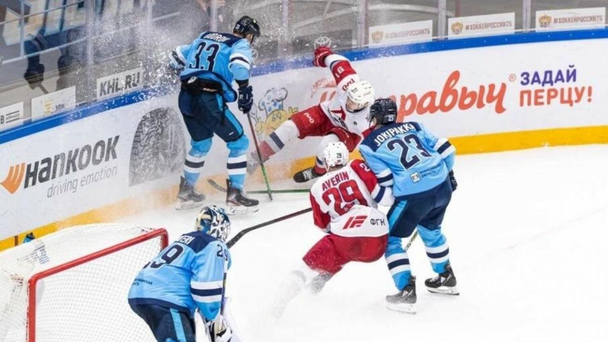 Новосибирские хоккеисты взяли реванш над ярославцами