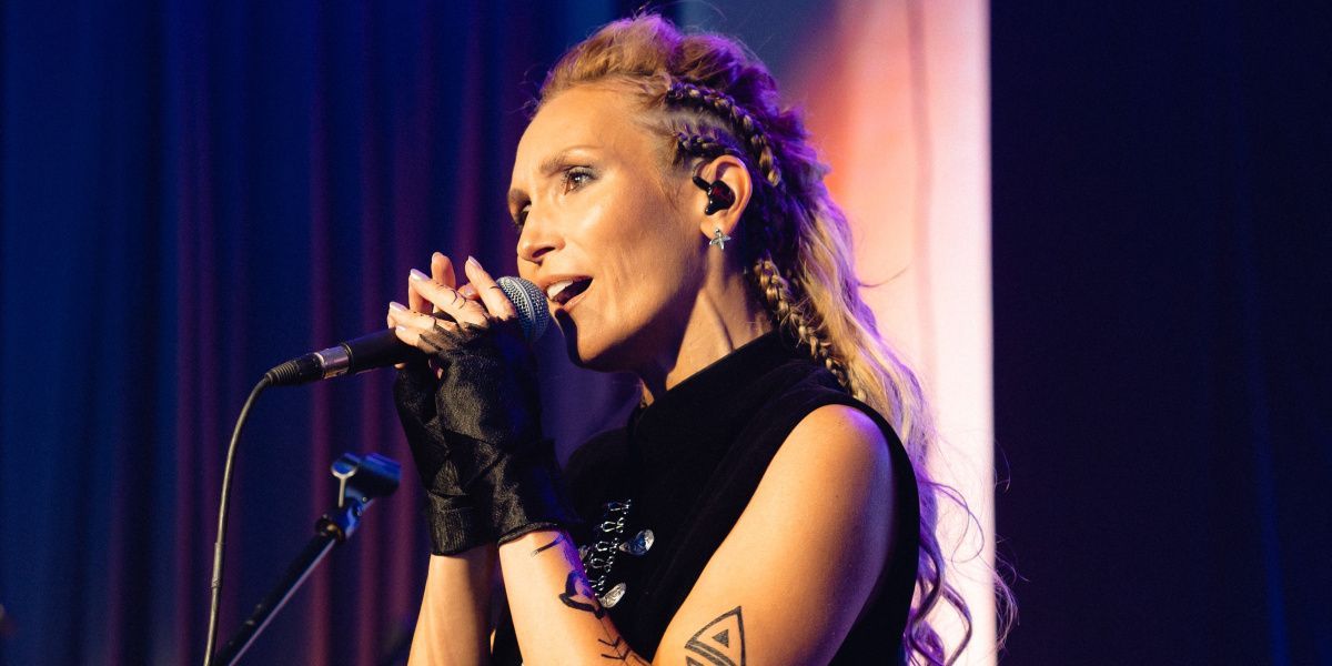 Иммерсивная презентация нового EP-альбома Елены Jaya прошла в Москве