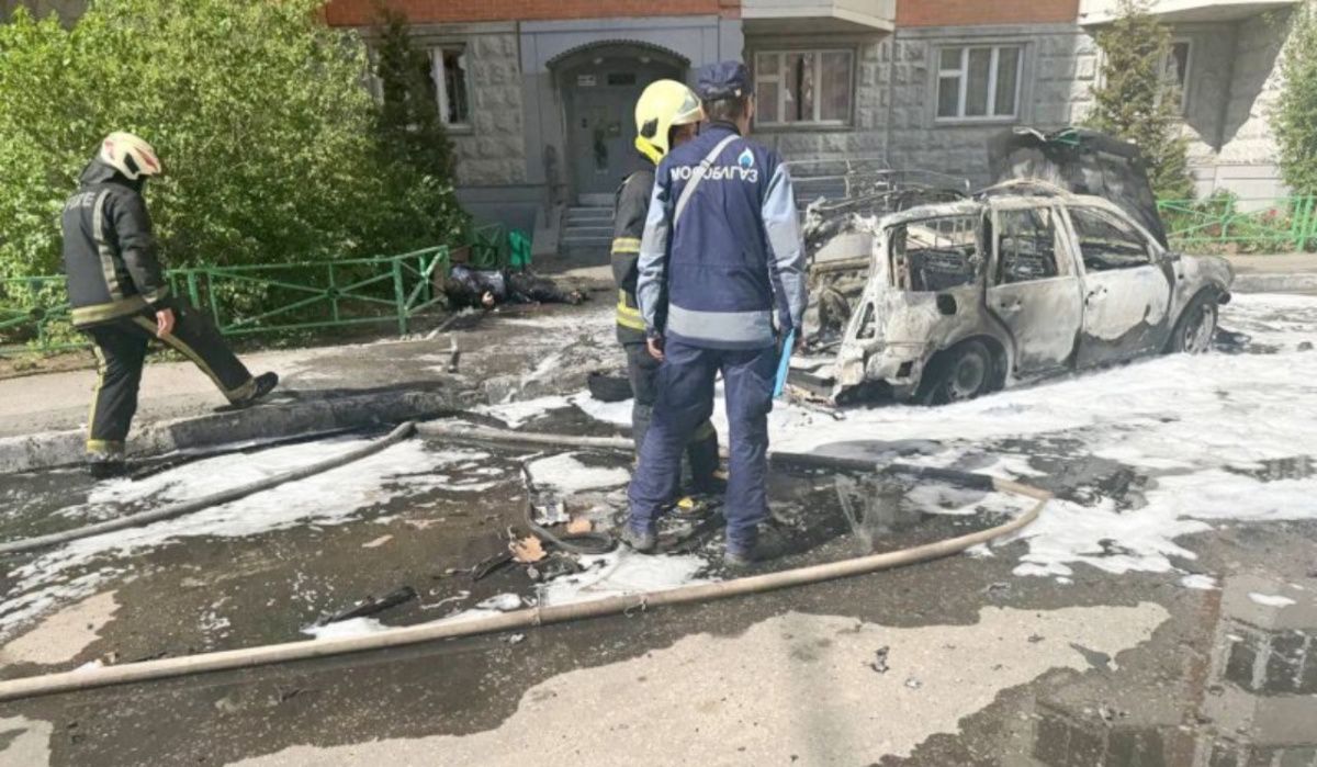 Генерал Москалик погиб от взрыва СВУ с поражающими элементами, сообщает СК РФ