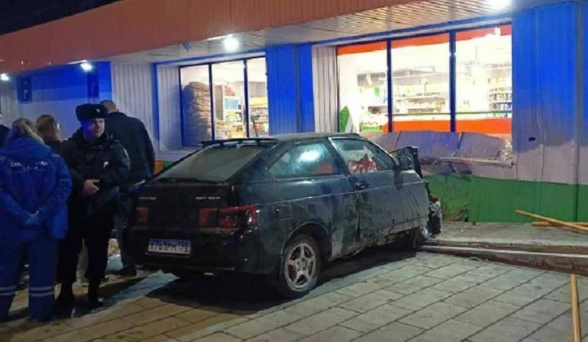 Стало известно о состоянии школьницы, выжившей в страшной аварии в Ревде