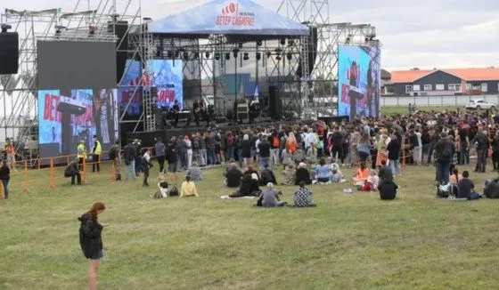 На организаторов новосибирского рок-фестиваля «Ветер Сибири» подали судебные иски
