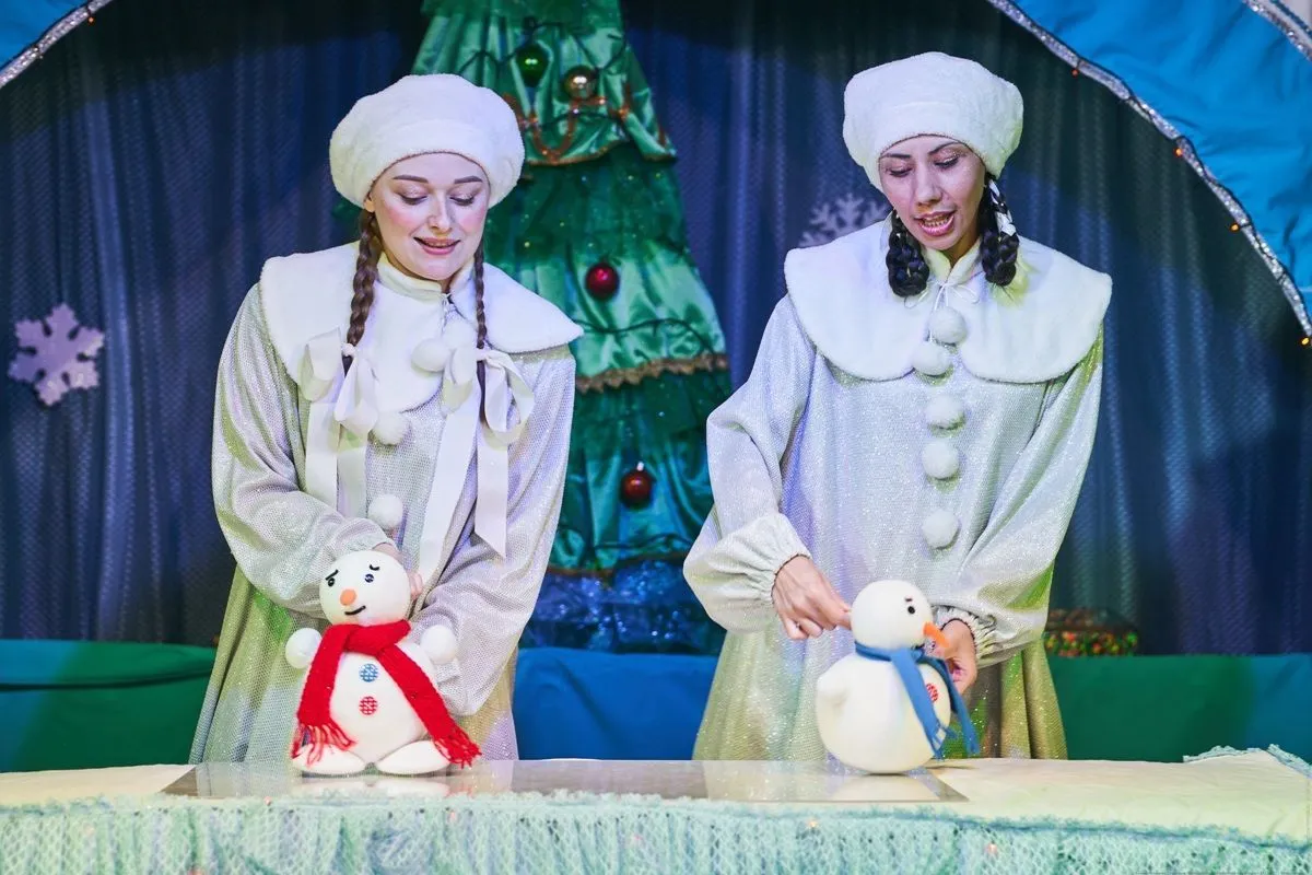 «Зимние потешки» для маленьких зрителей приготовил Новосибирский театр кукол